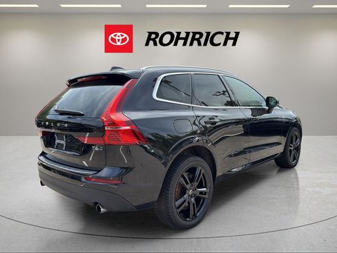 Used 2021 Volvo XC60 T6 Momentum w/ Premium Package AWD/4WD image 6