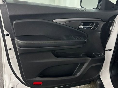 Used 2022 Honda Pilot Special Edition image 8