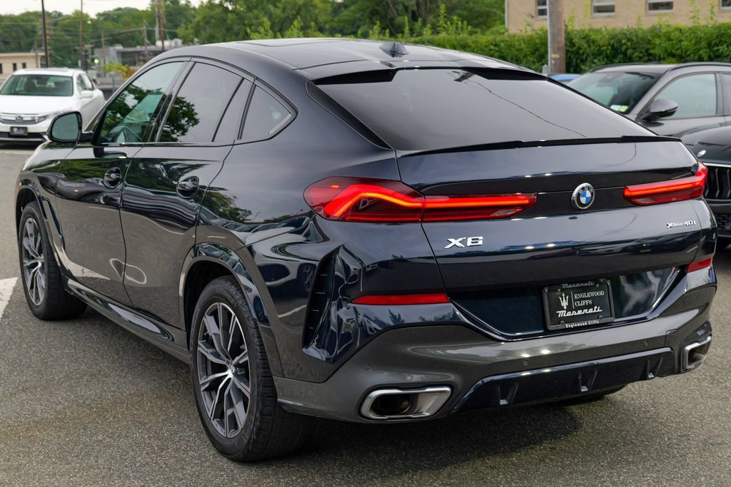 Used 2024 BMW X6 xDrive40i w/ Premium Package AWD/4WD image 5