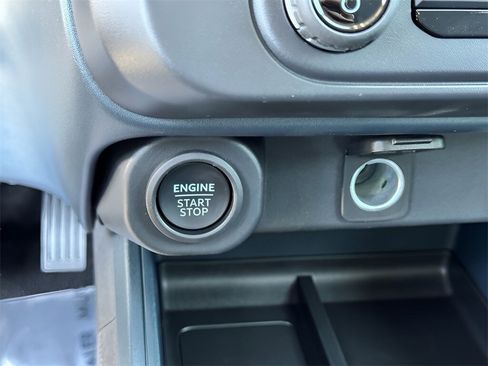 New 2025 Ford Maverick XLT w/ XLT Luxury Package image 28