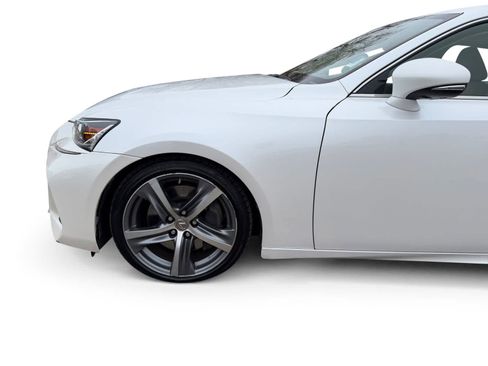 Used 2018 Lexus IS 300 AWD w/ Comfort Package image 19