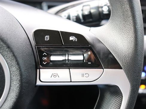 Used 2024 Hyundai Elantra SEL FWD image 27