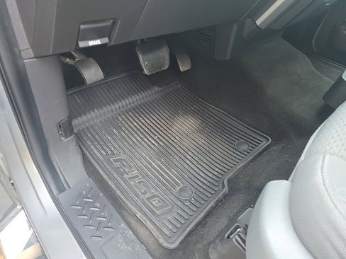 Used 2013 Ford F150 XLT w/ Luxury Equipment Group image 19