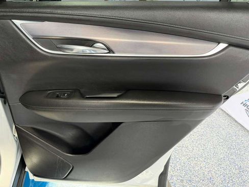 Used 2022 Cadillac XT6 Luxury image 24