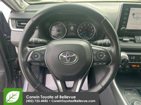 Used 2021 Toyota RAV4 XLE Premium AWD/4WD image 22