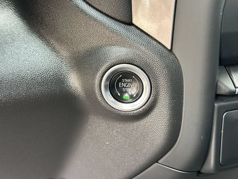 Certified 2023 GMC Sierra 1500 Pro AWD/4WD image 17
