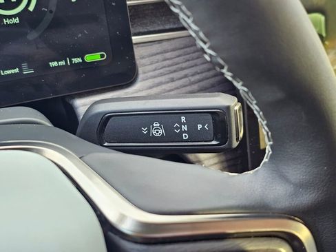 Used 2023 Rivian R1S Launch Edition image 37