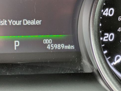 Used 2023 Toyota Camry XSE image 10