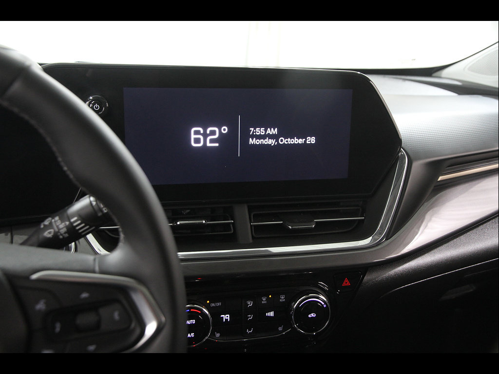 Used 2024 Chevrolet Trax ACTIV w/ Sunroof Package FWD image 9