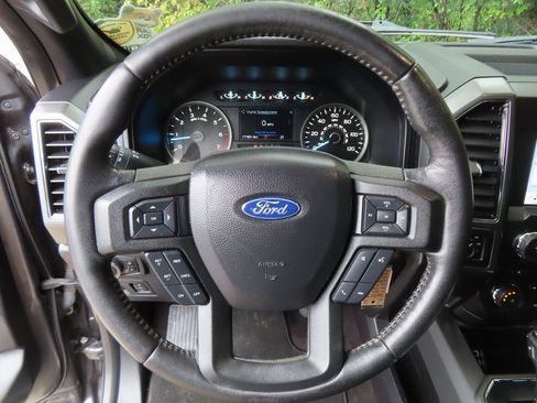 Used 2018 Ford F150 XLT w/ Equipment Group 302A Luxury image 17