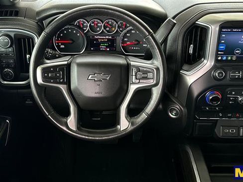 Used 2021 Chevrolet Silverado 1500 LT Trail Boss w/ Bed Protection Package image 17