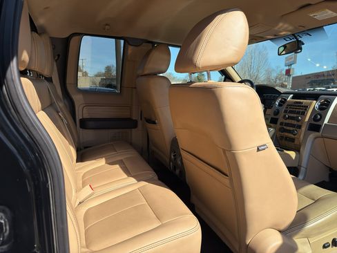 Used 2011 Ford F150 Lariat w/ Lariat Chrome Pkg image 18