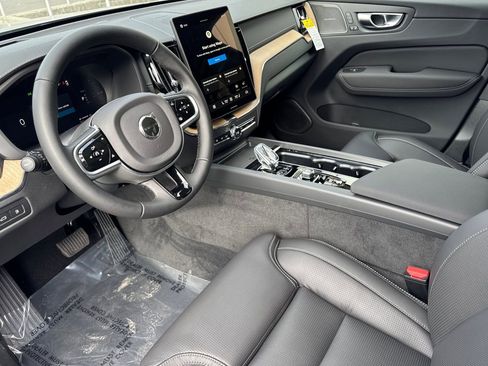New 2026 Volvo XC60 T8 Ultra w/ Protection Package AWD/4WD image 13