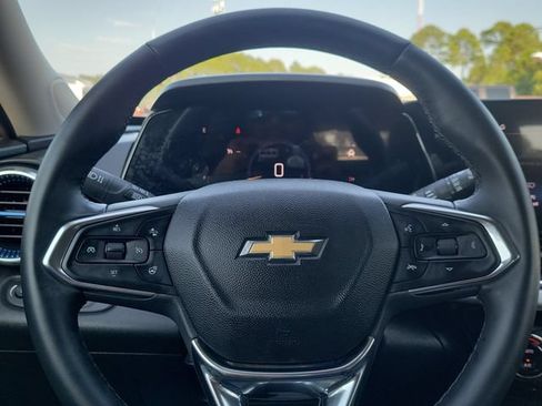Certified 2026 Chevrolet Trax LT w/ Driver Confidence Package FWD image 26