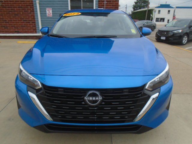 Used 2024 Nissan Sentra SV FWD image 13
