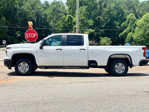 Used 2024 Chevrolet Silverado 2500 W/T w/ WT Convenience Package AWD/4WD image 4