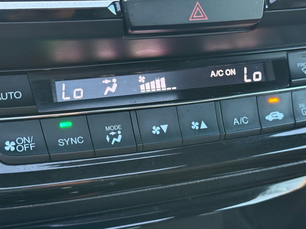 Used 2017 Honda Accord Touring image 26