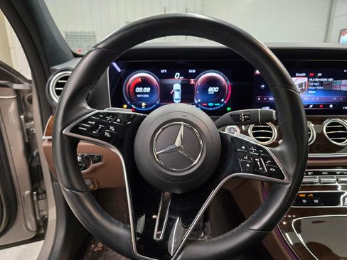 Used 2022 Mercedes-Benz E 450 4MATIC Sedan image 17