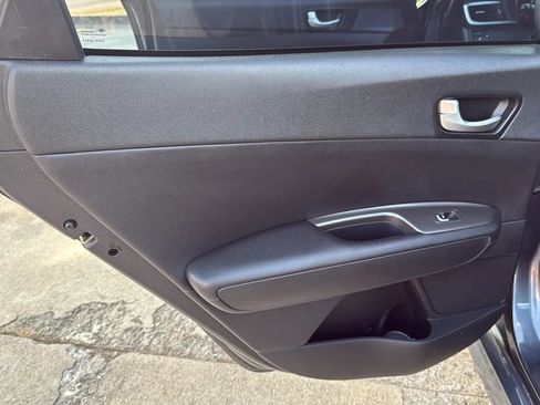 Used 2020 Kia Optima LX FWD image 11