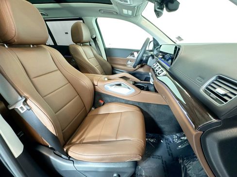 New 2026 Mercedes-Benz GLS 450 4MATIC image 26