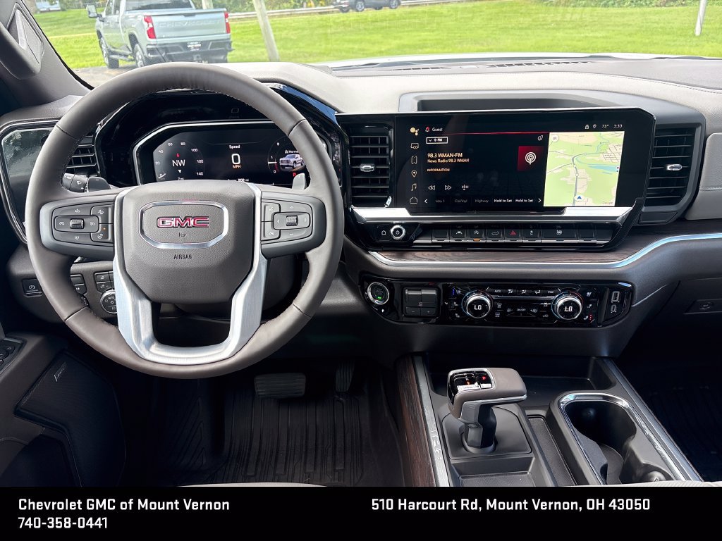 New 2026 GMC Sierra 1500 SLT w/ SLT Premium Package AWD/4WD image 17