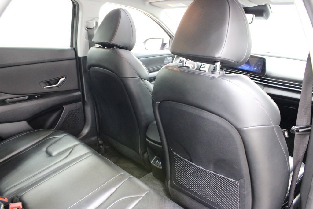 Used 2024 Hyundai Elantra Limited FWD image 22