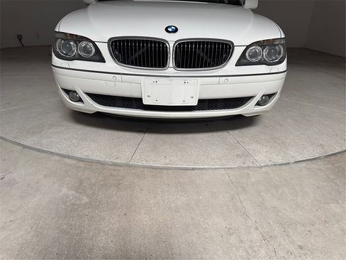 Used 2008 BMW 750Li image 24