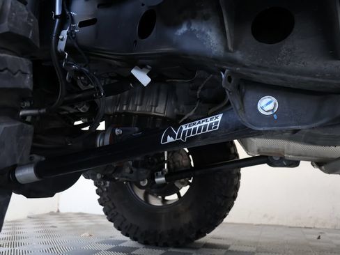 Used 2021 Jeep Gladiator Rubicon AWD/4WD image 16
