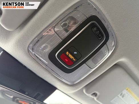 Used 2025 Hyundai Kona SEL image 33