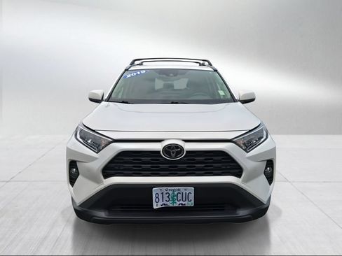 Used 2019 Toyota RAV4 XLE Premium w/ Advanced Technology Package AWD/4WD image 8