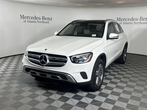Certified 2022 Mercedes-Benz GLC 300 image 3