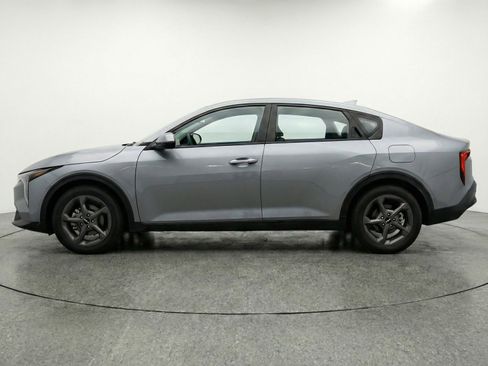 Used 2025 Kia K4 FWD image 5