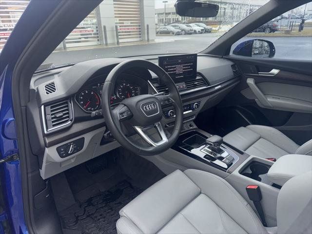 Used 2023 Audi Q5 2.0T Premium w/ Convenience Package AWD/4WD image 38