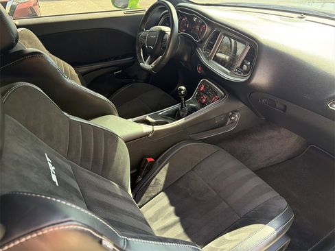 Used 2015 Dodge Challenger SRT Hellcat image 15