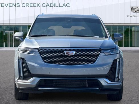 Certified 2025 Cadillac XT6 Premium Luxury image 8
