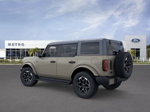 New 2026 Ford Bronco Outer Banks AWD/4WD image 4