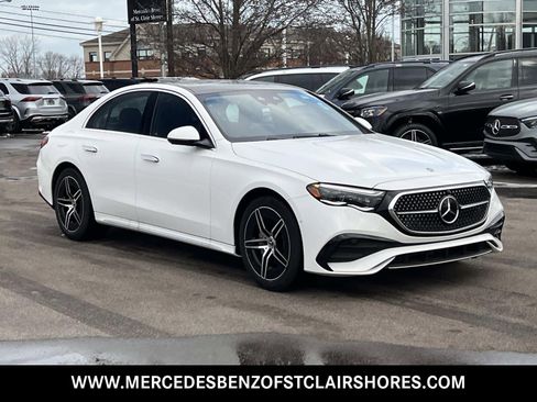 New 2026 Mercedes-Benz E 350 4MATIC Sedan image 7