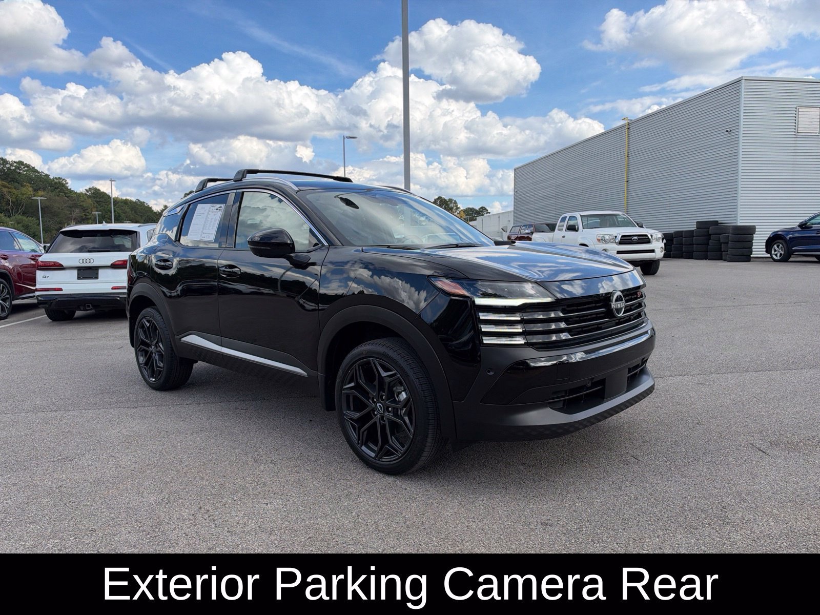 Used 2026 Nissan Kicks SR FWD image 3