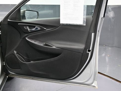 Used 2019 Chevrolet Malibu LS image 35