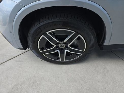 New 2026 Mercedes-Benz GLC 300 4MATIC image 11