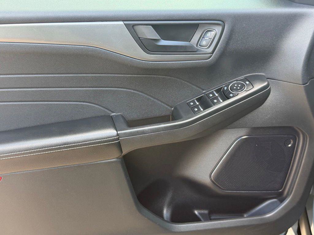 Used 2024 Ford Escape Active FWD image 11