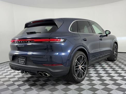 Used 2025 Porsche Cayenne S image 9