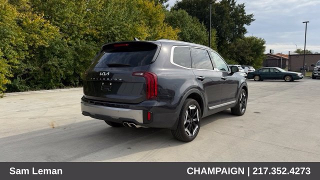 Used 2025 Kia Telluride S FWD image 3
