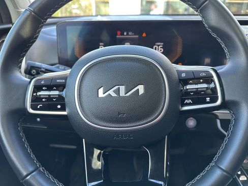 Used 2025 Kia Sorento S w/ Panoramic Sunroof Package image 38
