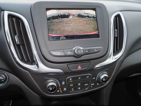 Used 2020 Chevrolet Equinox LT image 14