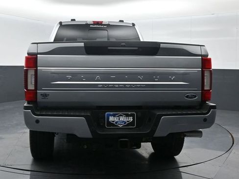 Certified 2022 Ford F350 Platinum w/ FX4 Off-Road Package image 6