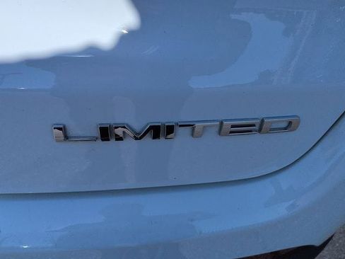 Used 2025 Jeep Compass Limited AWD/4WD image 12