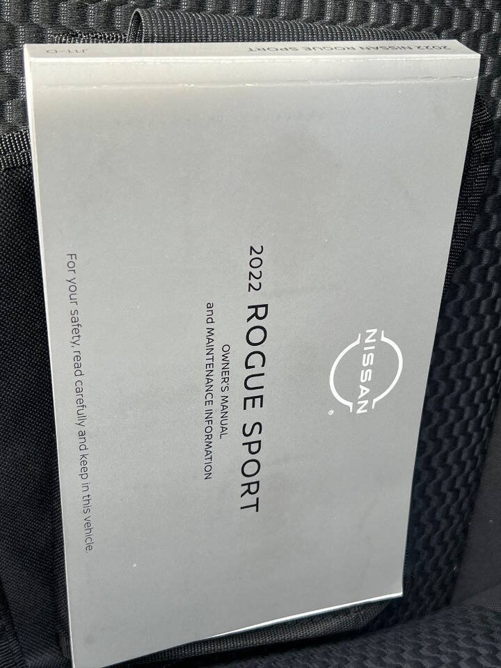 Used 2022 Nissan Rogue Sport S FWD image 17