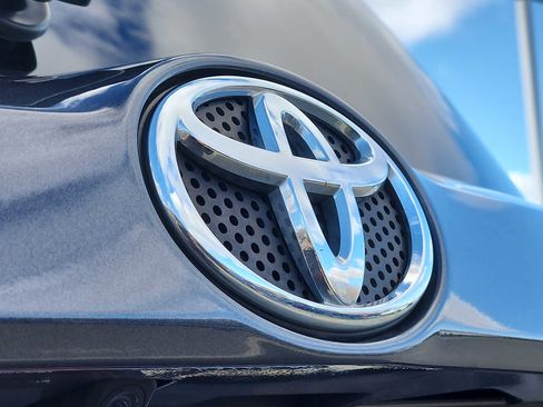 Certified 2017 Toyota RAV4 Limited w/ All Weather Liner Package image 34