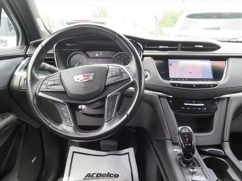 Used 2020 Cadillac XT5 Premium Luxury AWD/4WD image 21